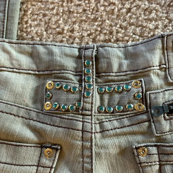 Robins light grey straight leg rhinestone jean - Picture 7 of 7